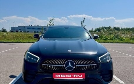Mercedes-Benz E-Класс, 2021 год, 4 450 000 рублей, 8 фотография