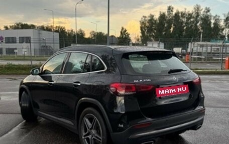 Mercedes-Benz GLA, 2020 год, 3 600 000 рублей, 3 фотография