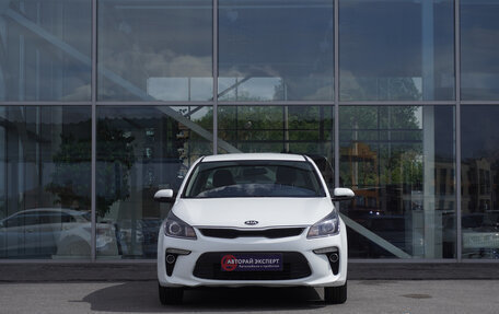 KIA Rio IV, 2017 год, 1 195 000 рублей, 2 фотография