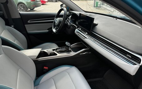 Geely Emgrand, 2023 год, 1 599 000 рублей, 17 фотография