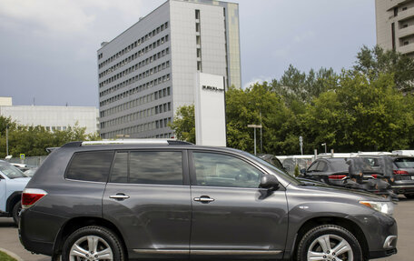 Toyota Highlander III, 2011 год, 1 595 000 рублей, 4 фотография