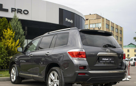 Toyota Highlander III, 2011 год, 1 595 000 рублей, 6 фотография