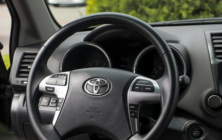 Toyota Highlander III, 2011 год, 1 595 000 рублей, 12 фотография