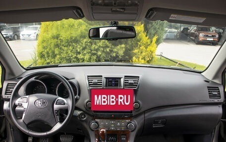 Toyota Highlander III, 2011 год, 1 595 000 рублей, 11 фотография