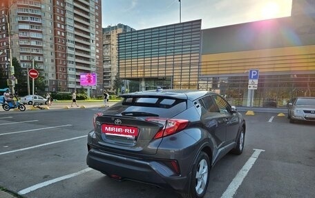 Toyota C-HR I рестайлинг, 2019 год, 2 600 000 рублей, 2 фотография