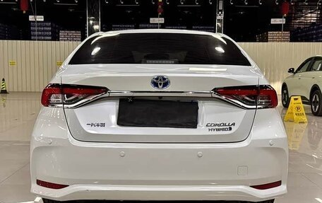 Toyota Corolla, 2022 год, 1 690 000 рублей, 5 фотография