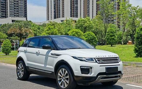 Land Rover Range Rover Evoque I, 2017 год, 2 000 000 рублей, 2 фотография