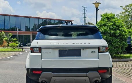 Land Rover Range Rover Evoque I, 2017 год, 2 000 000 рублей, 7 фотография