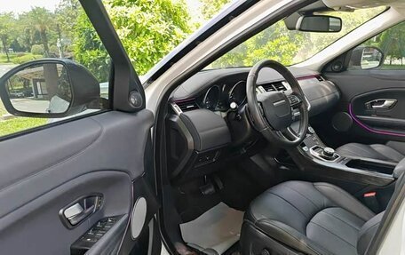 Land Rover Range Rover Evoque I, 2017 год, 2 000 000 рублей, 11 фотография