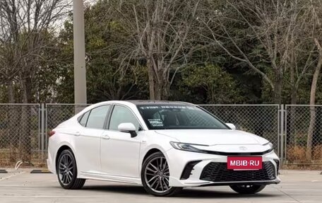 Toyota Camry, 2025 год, 3 900 000 рублей, 2 фотография