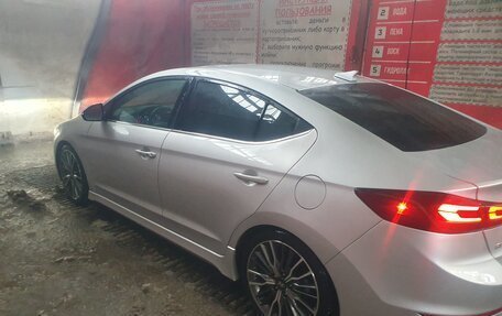 Hyundai Elantra VI рестайлинг, 2017 год, 1 650 000 рублей, 3 фотография