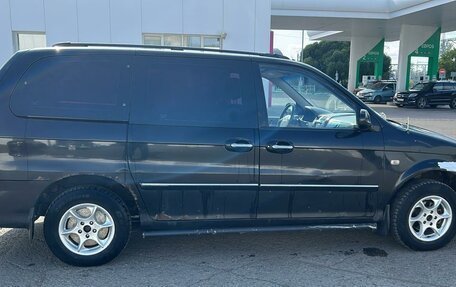KIA Carnival III, 2005 год, 600 000 рублей, 3 фотография