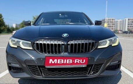 BMW 3 серия, 2019 год, 3 050 000 рублей, 19 фотография