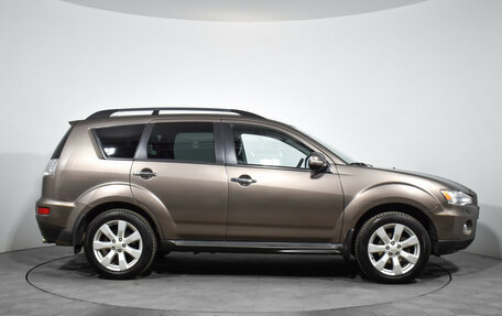Mitsubishi Outlander III рестайлинг 3, 2012 год, 1 249 000 рублей, 4 фотография