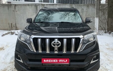 Toyota Land Cruiser Prado 150 рестайлинг 2, 2015 год, 4 400 000 рублей, 11 фотография