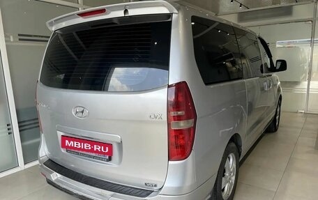 Hyundai Grand Starex Grand Starex I рестайлинг 2, 2009 год, 1 189 000 рублей, 4 фотография