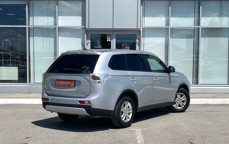 Mitsubishi Outlander III рестайлинг 3, 2014 год, 1 440 000 рублей, 5 фотография