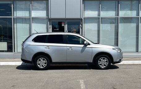 Mitsubishi Outlander III рестайлинг 3, 2014 год, 1 440 000 рублей, 4 фотография