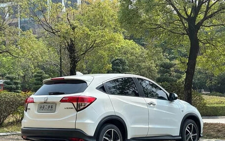 Honda Vezel, 2021 год, 1 520 000 рублей, 4 фотография