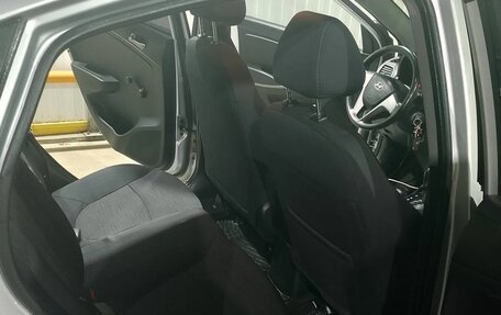 Hyundai Solaris II рестайлинг, 2014 год, 780 000 рублей, 14 фотография