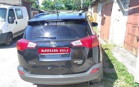 Toyota RAV4, 2013 год, 1 900 000 рублей, 2 фотография