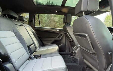 Volkswagen Tiguan II, 2019 год, 3 390 000 рублей, 6 фотография
