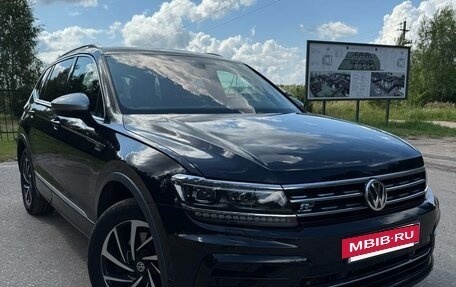 Volkswagen Tiguan II, 2019 год, 3 390 000 рублей, 21 фотография