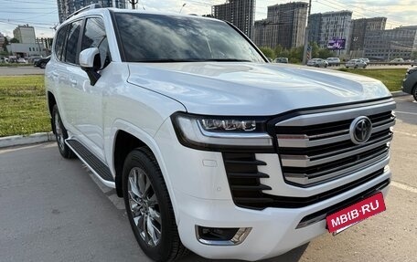 Toyota Land Cruiser, 2021 год, 11 000 000 рублей, 2 фотография