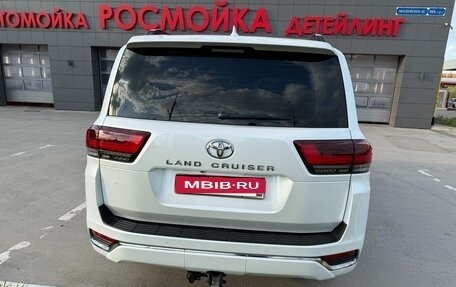 Toyota Land Cruiser, 2021 год, 11 000 000 рублей, 4 фотография