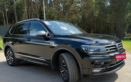 Volkswagen Tiguan II, 2019 год, 3 390 000 рублей, 24 фотография