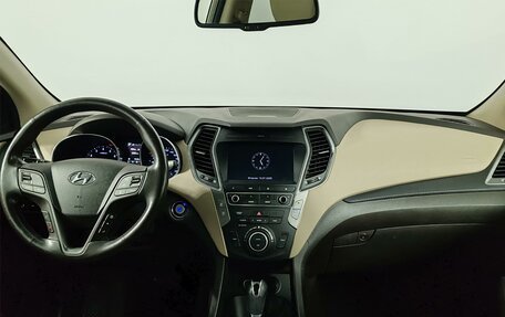 Hyundai Santa Fe III рестайлинг, 2016 год, 2 355 000 рублей, 14 фотография