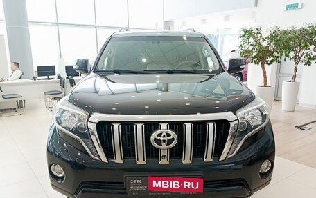 Toyota Land Cruiser Prado 150 рестайлинг 2, 2015 год, 3 620 000 рублей, 6 фотография