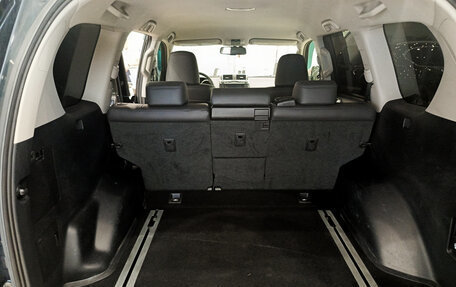 Toyota Land Cruiser Prado 150 рестайлинг 2, 2015 год, 3 620 000 рублей, 14 фотография