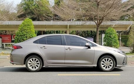Toyota Corolla, 2022 год, 1 200 000 рублей, 3 фотография