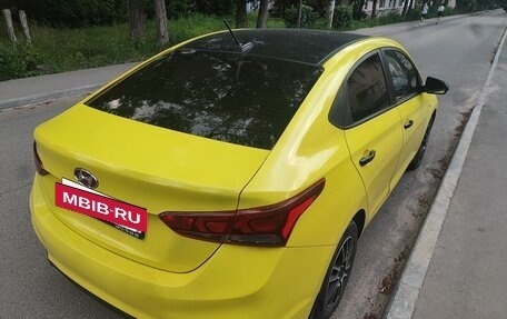 Hyundai Solaris II рестайлинг, 2018 год, 1 500 000 рублей, 2 фотография