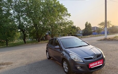Hyundai i20 IB рестайлинг, 2010 год, 650 000 рублей, 3 фотография
