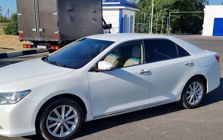 Toyota Camry, 2014 год, 2 300 000 рублей, 2 фотография