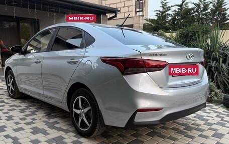 Hyundai Solaris II рестайлинг, 2017 год, 1 200 000 рублей, 2 фотография