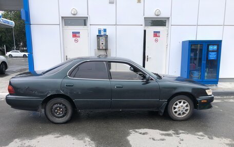 Toyota Vista, 1993 год, 220 000 рублей, 2 фотография
