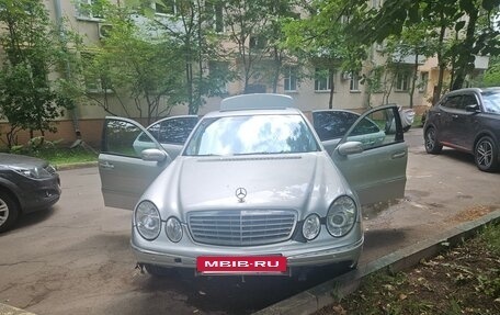 Mercedes-Benz E-Класс, 2005 год, 600 000 рублей, 9 фотография