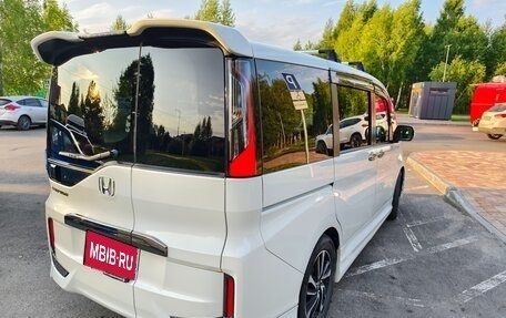 Honda Stepwgn IV, 2015 год, 2 100 000 рублей, 4 фотография