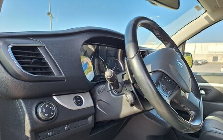 Peugeot Traveller I, 2021 год, 3 145 000 рублей, 8 фотография