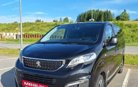 Peugeot Traveller I, 2021 год, 3 145 000 рублей, 3 фотография