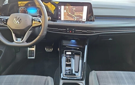 Volkswagen Golf VIII, 2022 год, 2 165 666 рублей, 6 фотография
