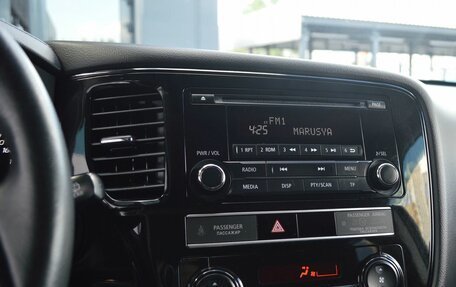 Mitsubishi Outlander III рестайлинг 3, 2019 год, 2 229 000 рублей, 18 фотография