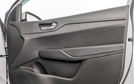 Hyundai Solaris II рестайлинг, 2017 год, 1 055 000 рублей, 24 фотография