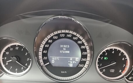 Mercedes-Benz E-Класс, 2010 год, 1 600 000 рублей, 13 фотография