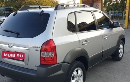 Hyundai Tucson III, 2005 год, 735 000 рублей, 3 фотография