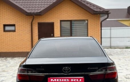 Toyota Camry, 2015 год, 1 800 000 рублей, 6 фотография