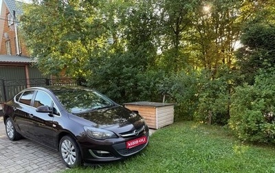 Opel Astra J, 2013 год, 740 000 рублей, 1 фотография